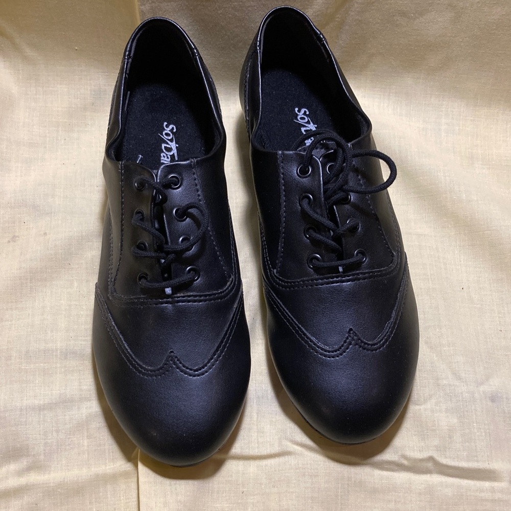 So Danca character shoe